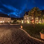 Le Manoir Des Marronniers Sully (Calvados)