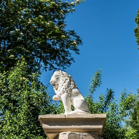 Le Manoir Des Marronniers Гостевой дом Sully (Calvados)