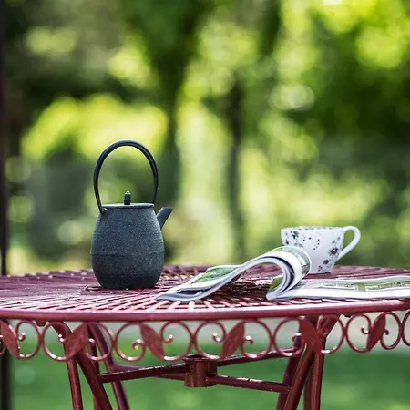 Le Manoir Des Marronniers Sully (Calvados)