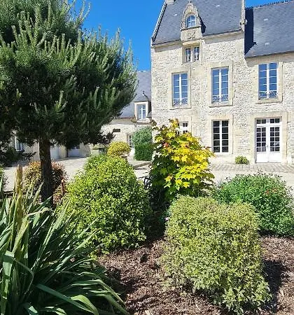 Le Manoir Des Marronniers Guest house *