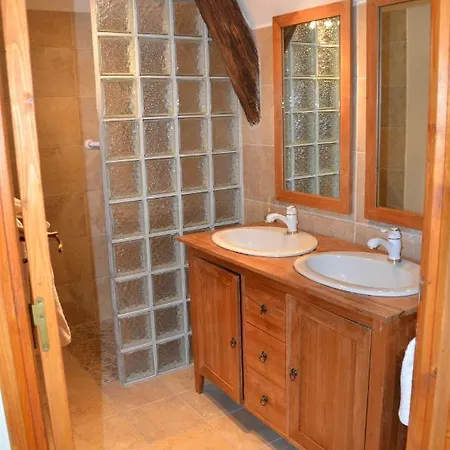 Le Manoir Des Marronniers Guest house